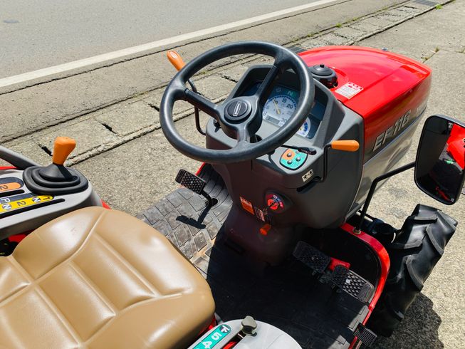 トラクター EF116 写真４