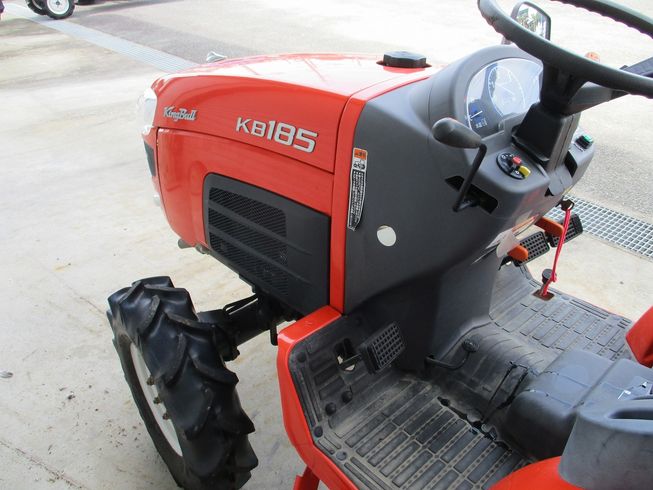 トラクター KB185 写真７