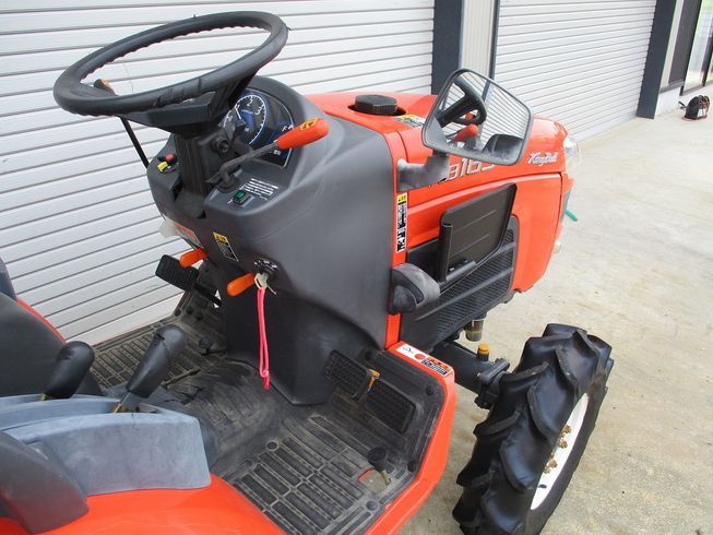 トラクター KB185 写真６