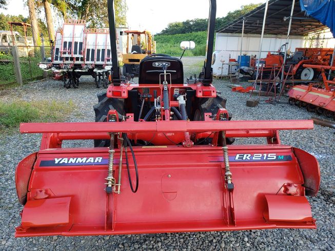 トラクター Ｆ－２５０ＶＵＰ 写真４