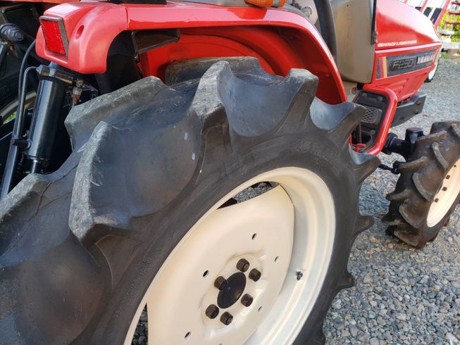 トラクター Ｆ－２５０ＶＵＰ 写真７