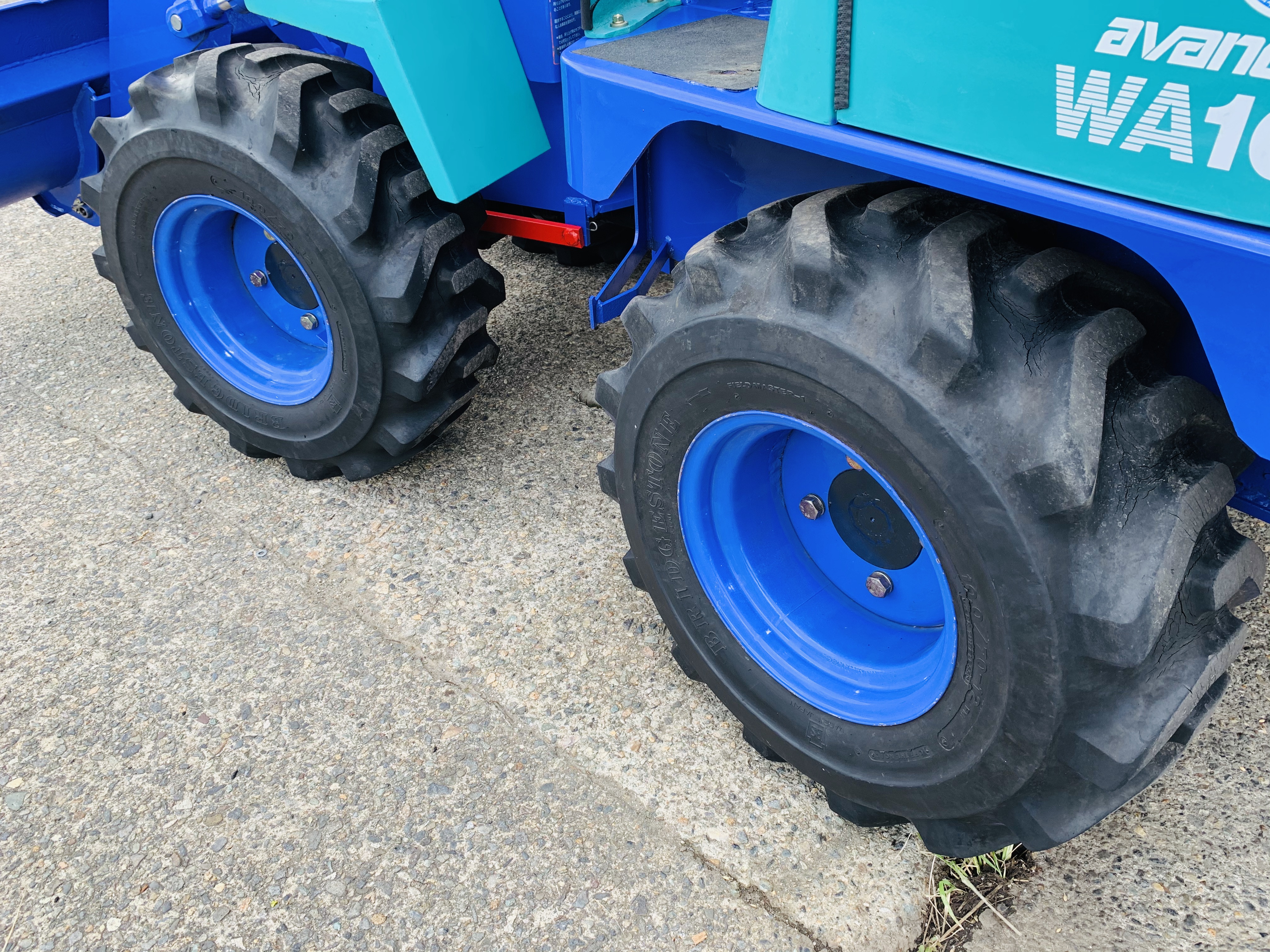 タイヤショベル  WA10-1EO 写真８