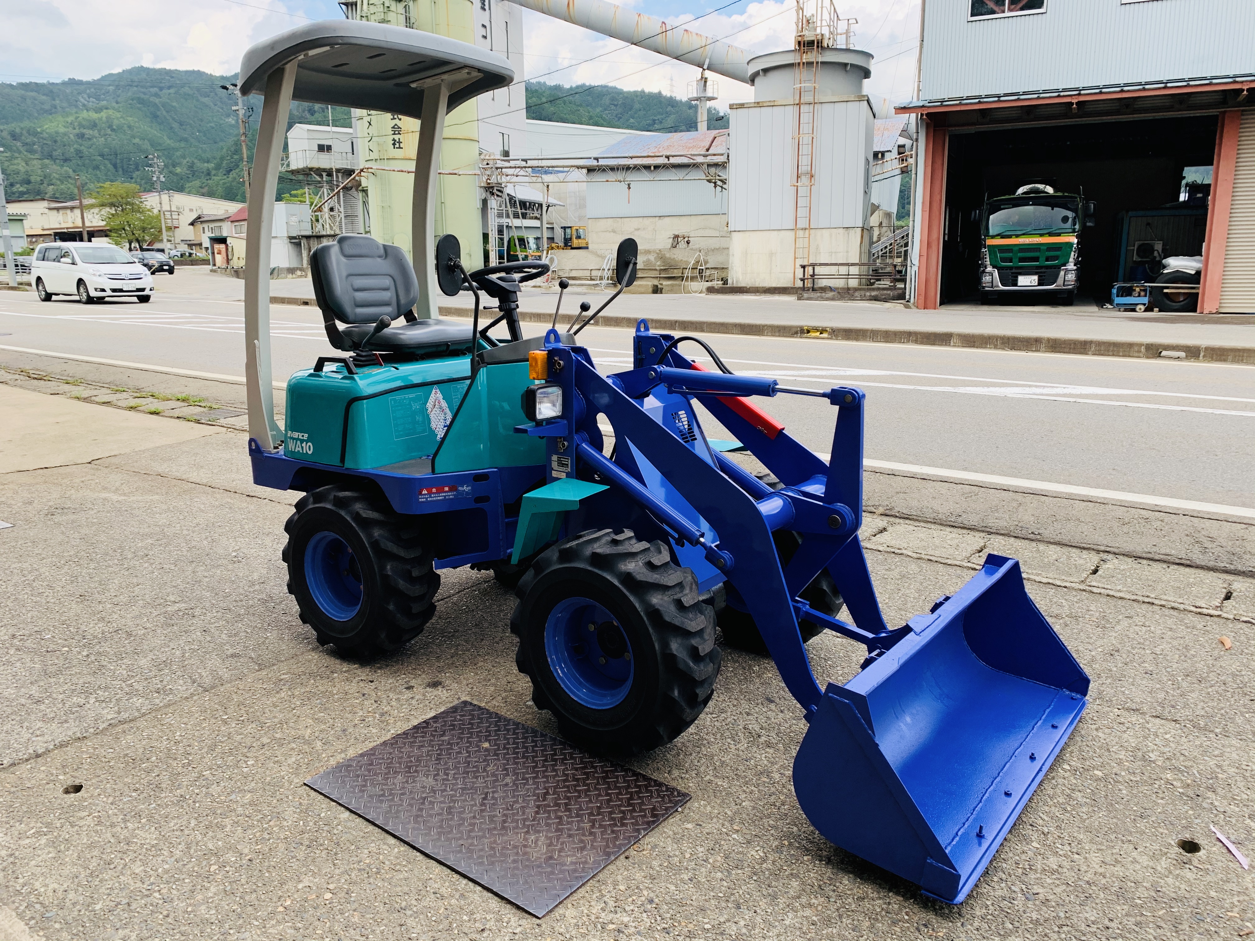 タイヤショベル  WA10-1EO 写真３