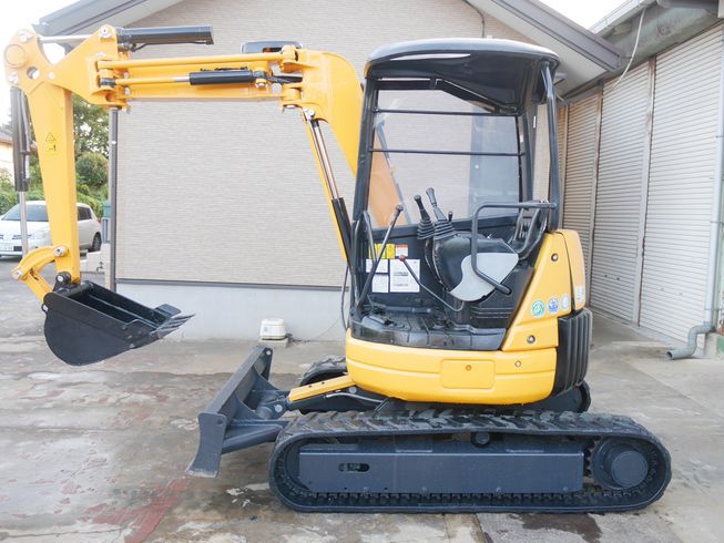 バックホー PC30UU-3 写真２