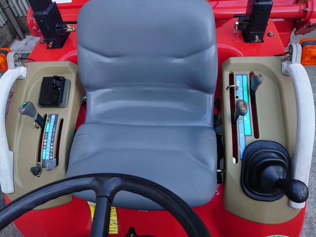 トラクター AF120 写真４