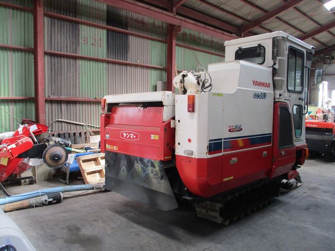 コンバイン GC440 写真３