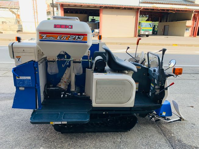 コンバイン HVB213 写真４