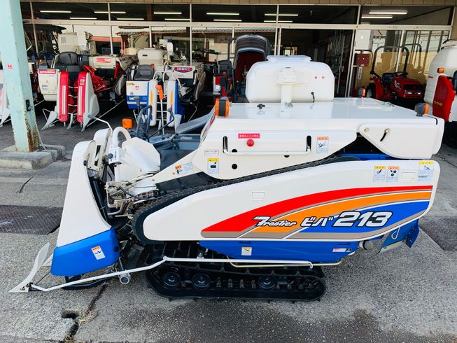 コンバイン HVB213 写真３