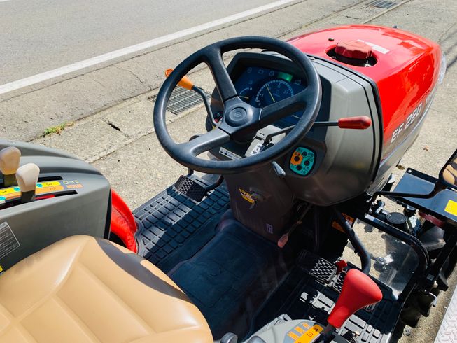 トラクター EF220 写真３