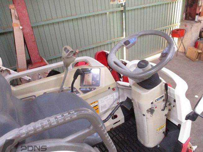 コンバイン GC322 写真６