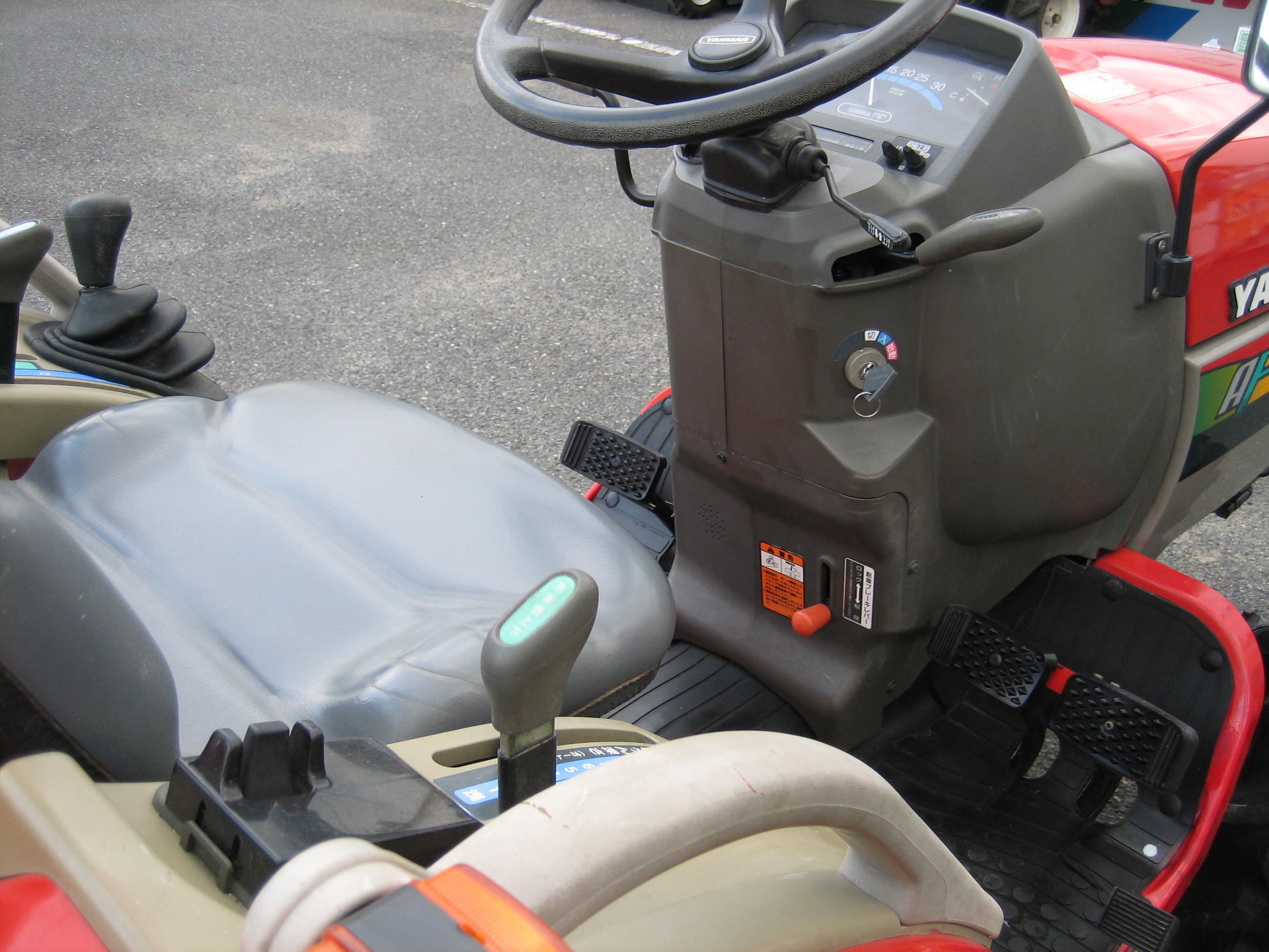 トラクター AF118VPUS4M 写真８