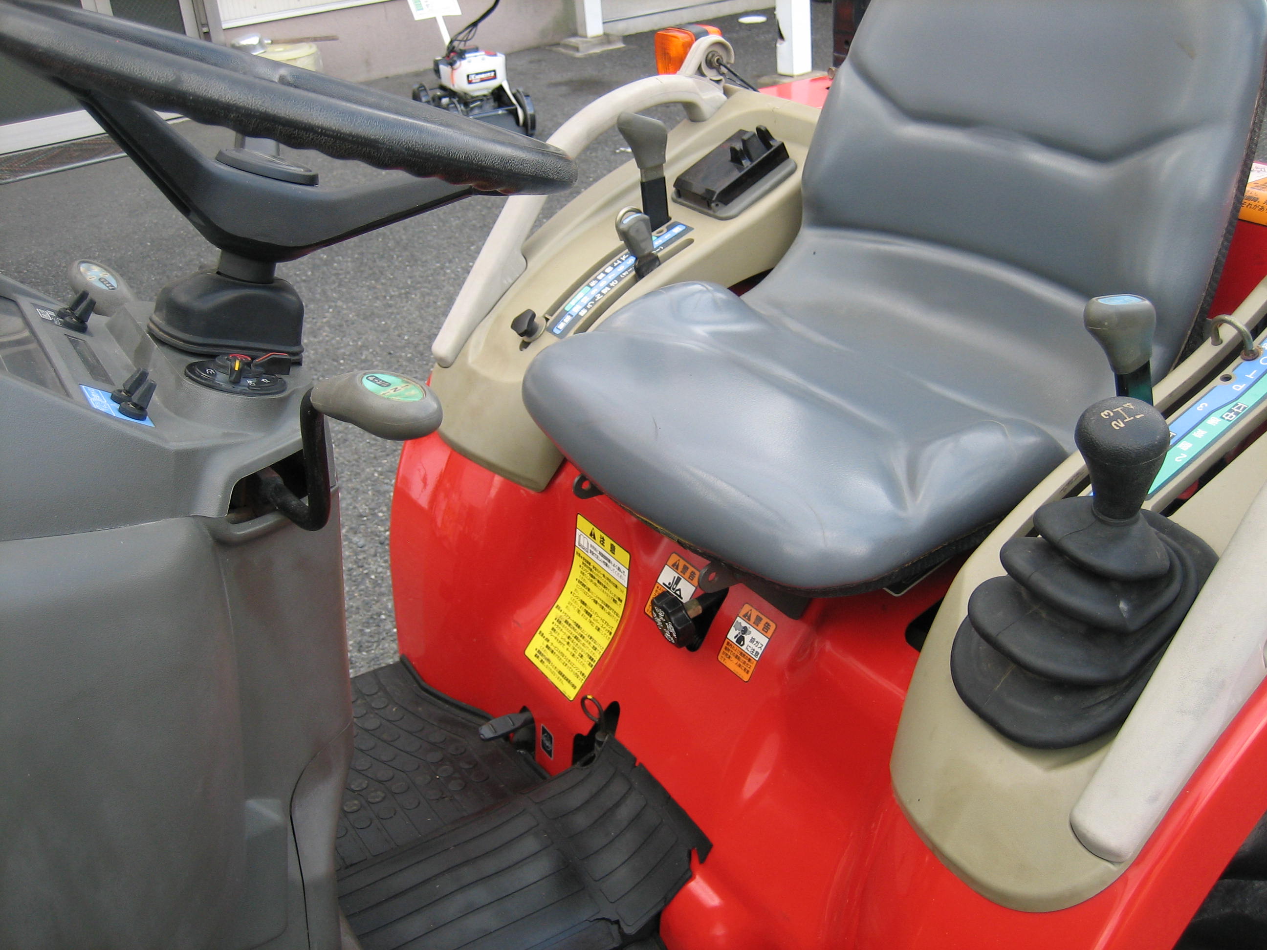 トラクター AF118VPUS4M 写真９