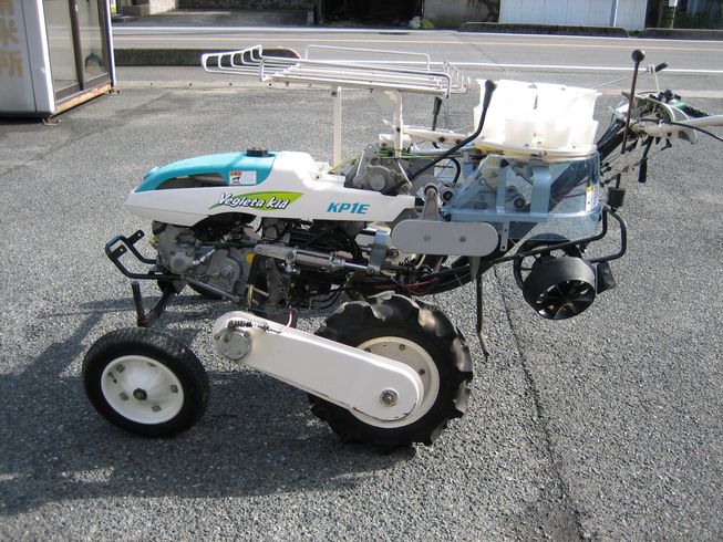 野菜移植機 KP1E-120WL 写真４