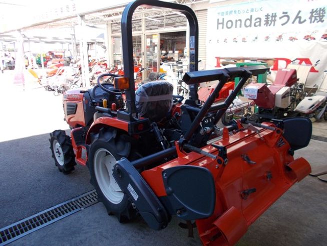 トラクター B17XBSMAG 写真３