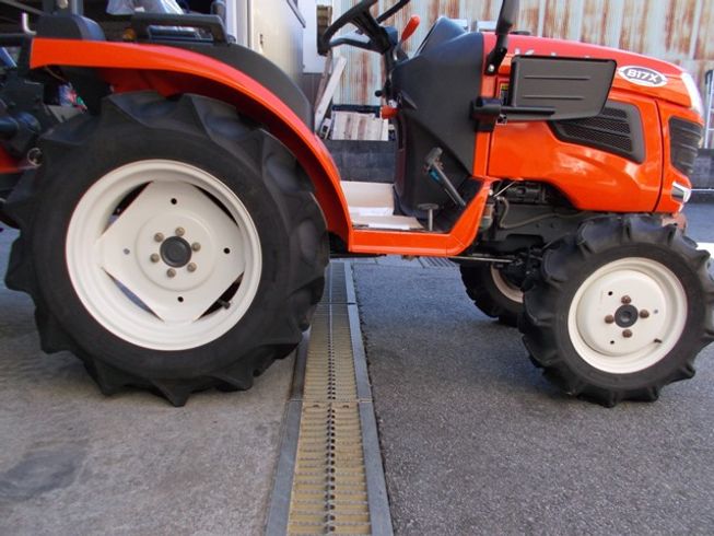 トラクター B17XBSMAG 写真９