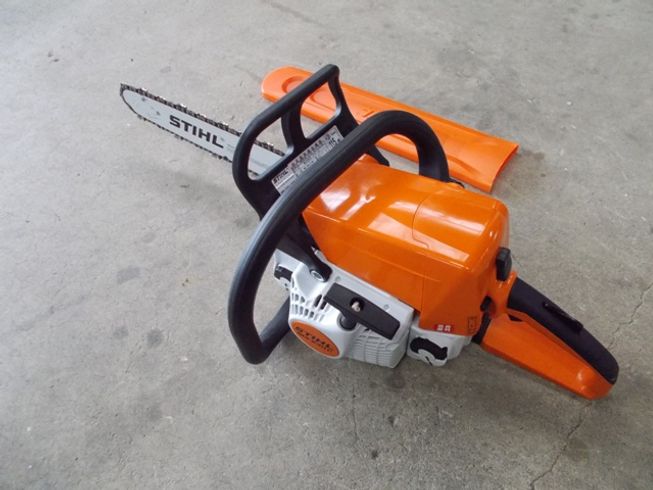 チェーンソー MS230C-BE 写真３