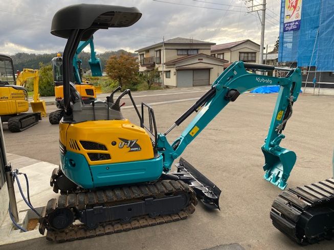 バックホー U17 写真２
