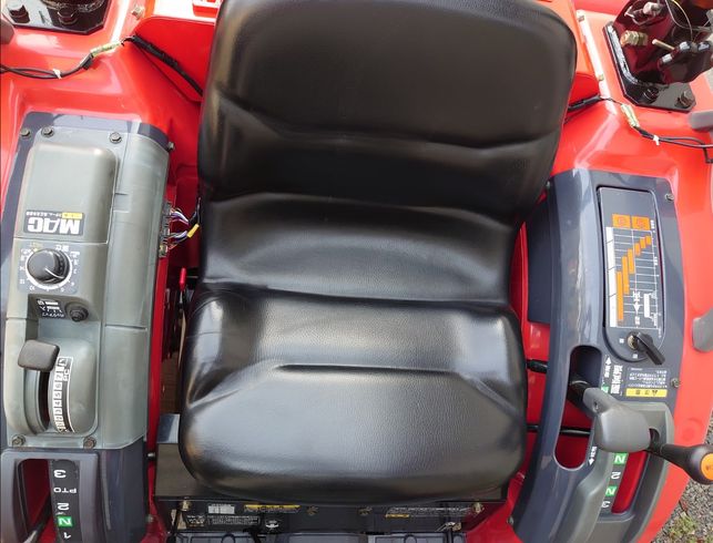 トラクター MT161 写真６