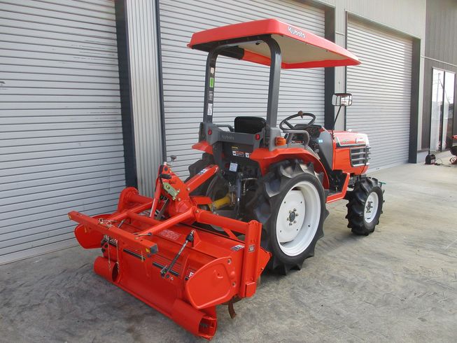 トラクター GB20-BSMA 写真３