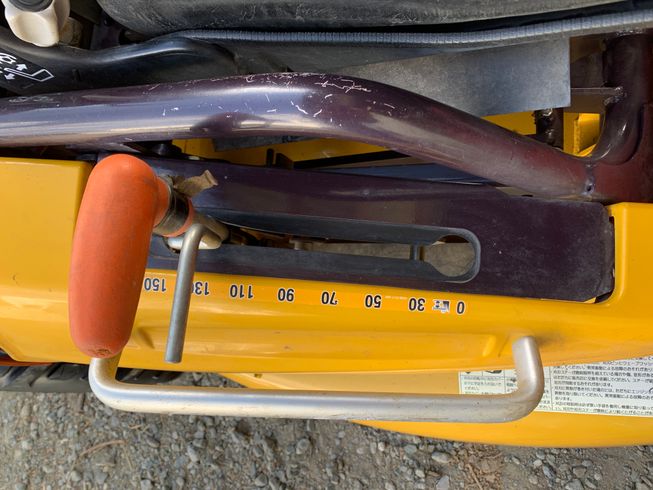 草刈機 CMX2402 写真３