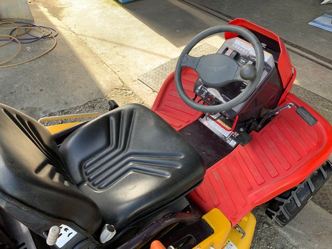 草刈機 CMX2402 写真４