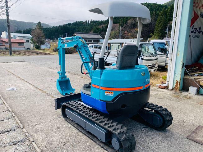 バックホー U-20 写真４