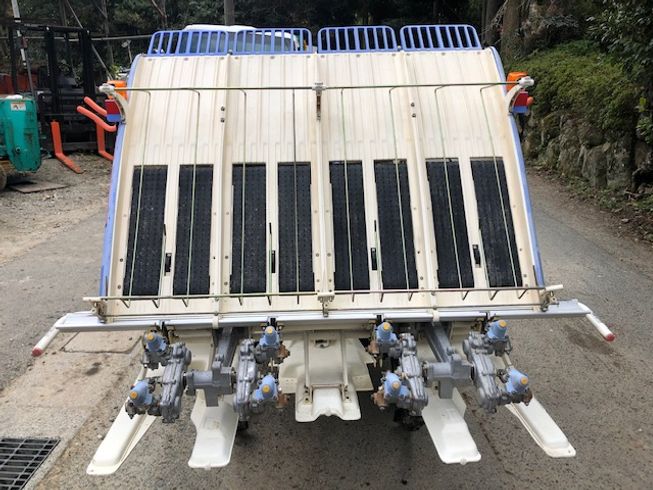 田植機 PQ4-D 写真７