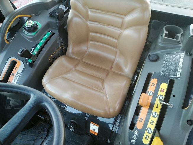 トラクター EG227 写真２