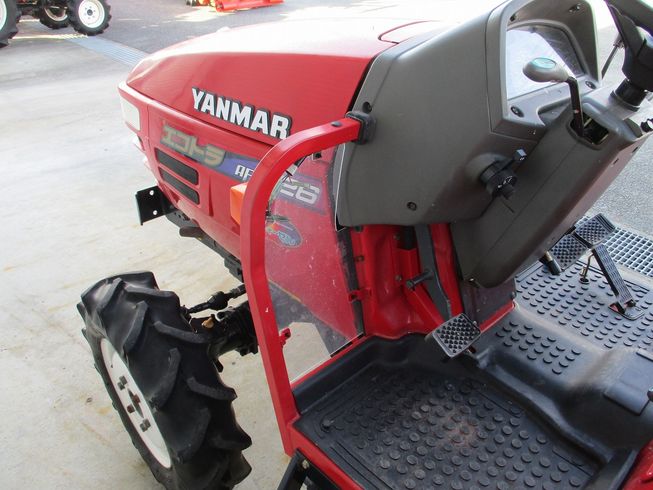 トラクター AF326 写真５