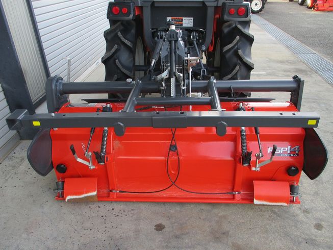 トラクター B21X 写真５