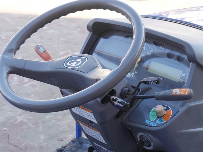 トラクター ATK340 写真５