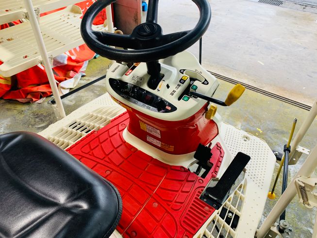 田植機 RJ5 写真４