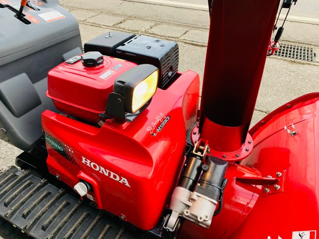 除雪機 HSM1390i 写真５