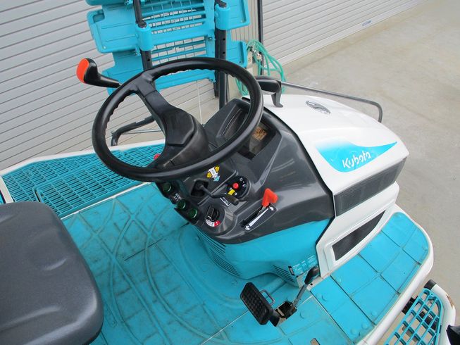 田植機 EP8D 写真３