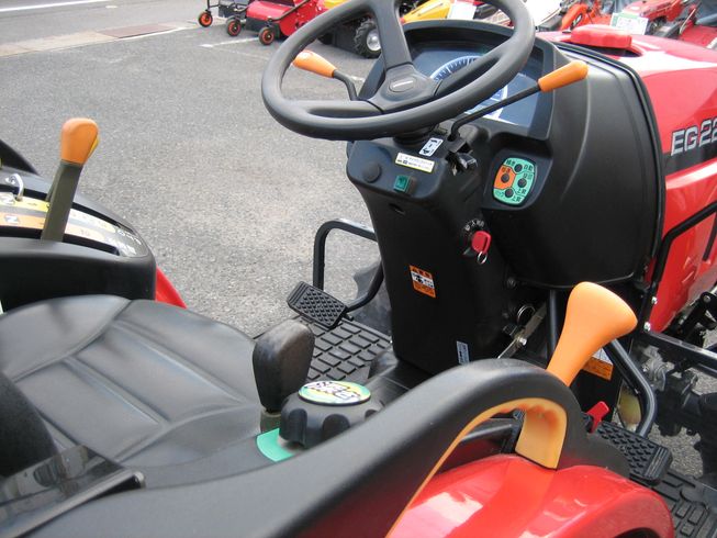 トラクター EG223 VUKS5G 写真８