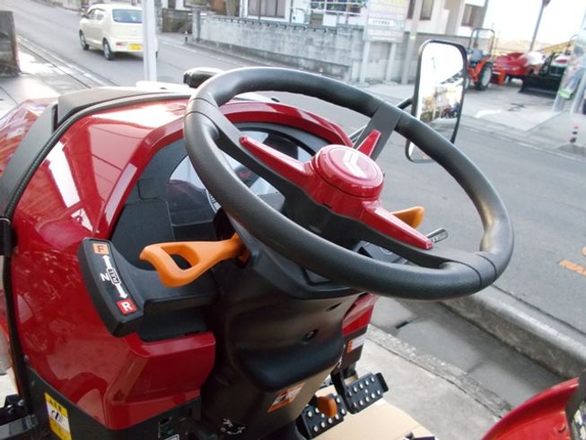 トラクター YT221XUKS5 写真２