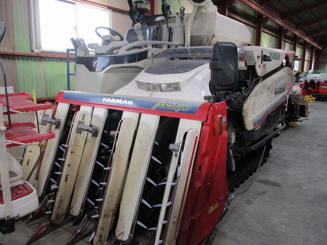 コンバイン GC695 写真４