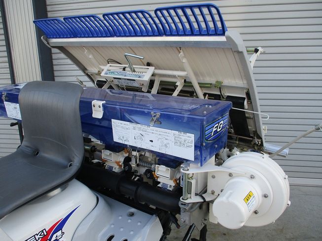 田植機 PQZ4-DULF 写真７