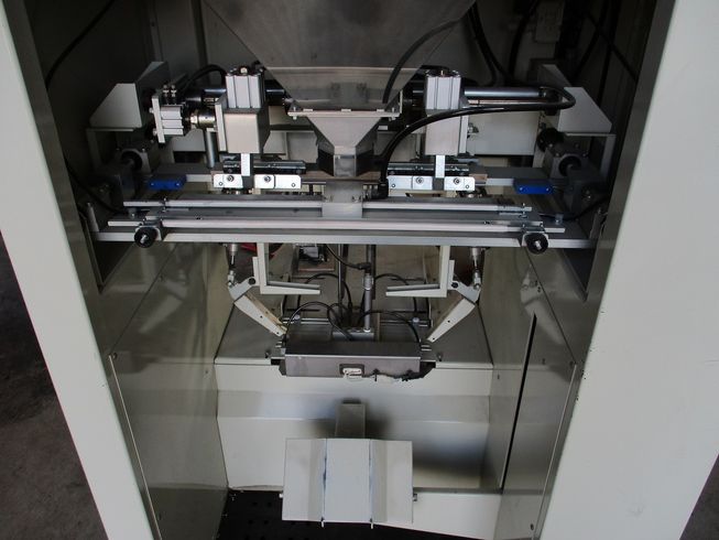 全自動計量包装機 KR-01A 写真２