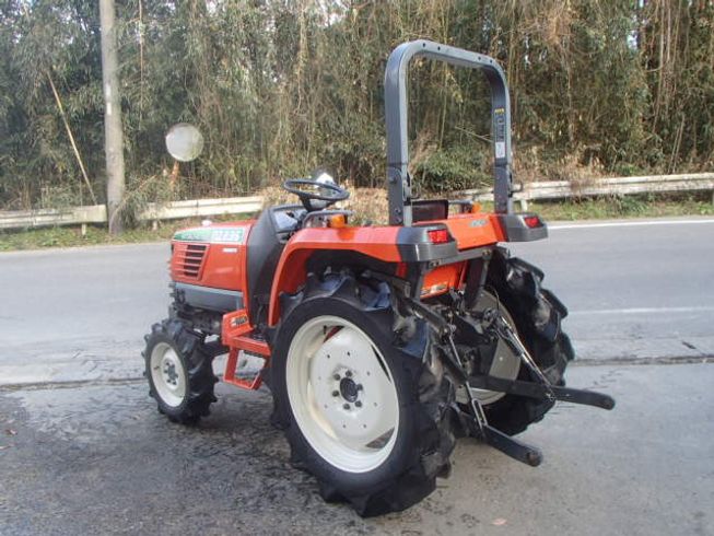 トラクター NZ235　新品ハンマーナイフモアMK155付 写真２