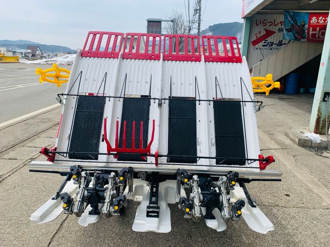 田植機 YR4J 写真６