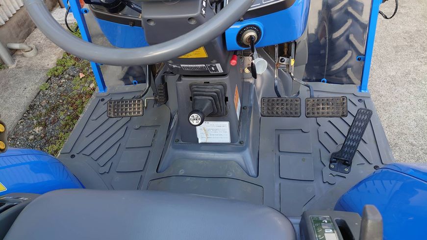 トラクター TG21-SVWX 写真４