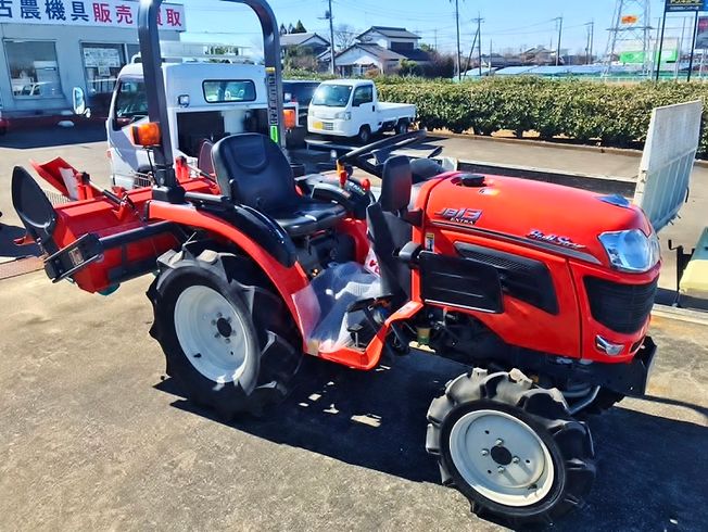 トラクター JB13XBSMARF1 写真２