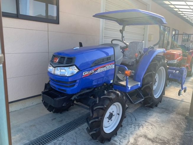 トラクター ATK300-U 写真４