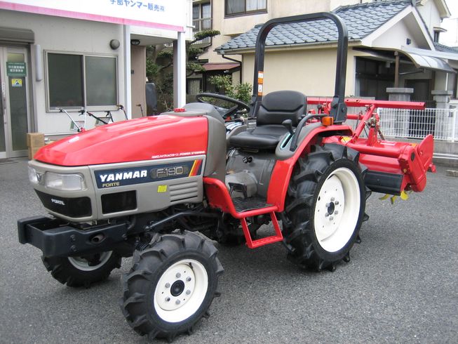 トラクター F-190 VBPUS4M 写真２