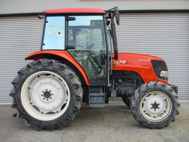 トラクター MZ75 写真３