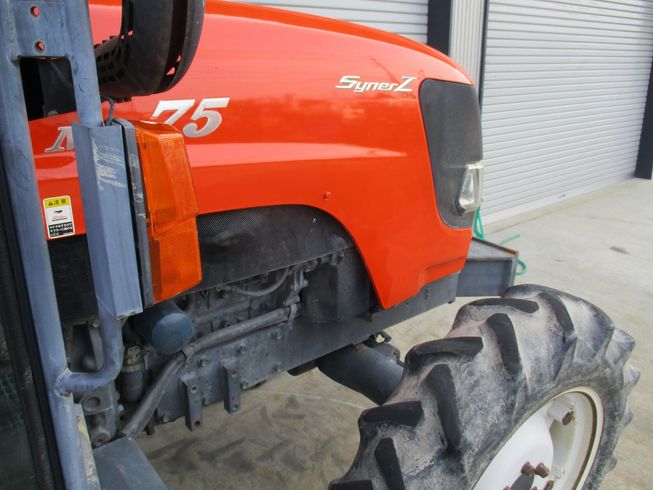 トラクター MZ75 写真５