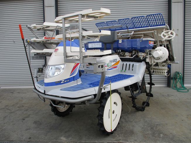 田植機 PZ50HVRLF 写真２