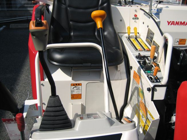 コンバイン Ee214W GJFL 写真７