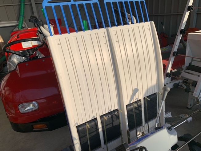 田植機 PC2D-70 写真３